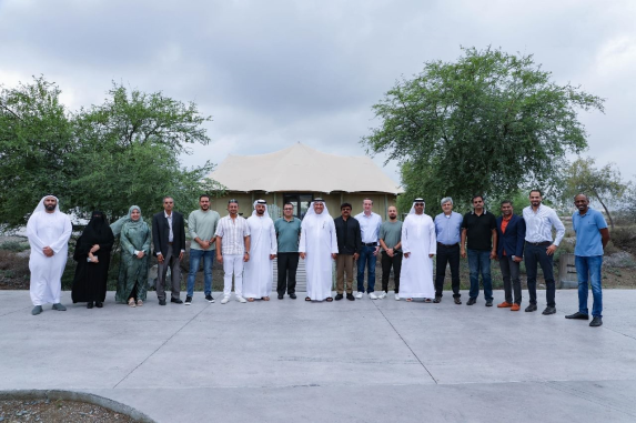 غرفة الشارقة تناقش تعزيز صادرات الإمارة وتنمية أعمال القطاع الخاص 