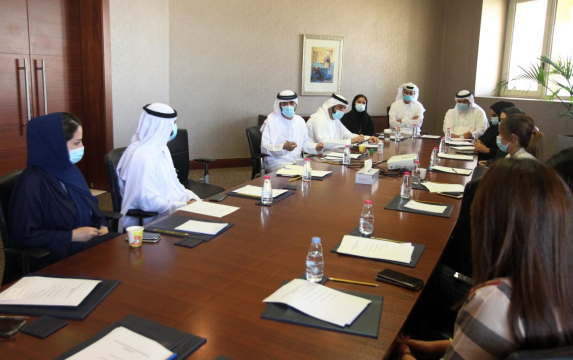 SCCI discusses formulating unified plan for developing shopping seasons and promotions in Sharjah
