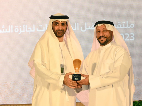 غرفة الشارقة تنظم ملتقى أفضل الممارسات لجائزة الشارقة للتميز تحت عنوان "مستقبل الاستدامة"