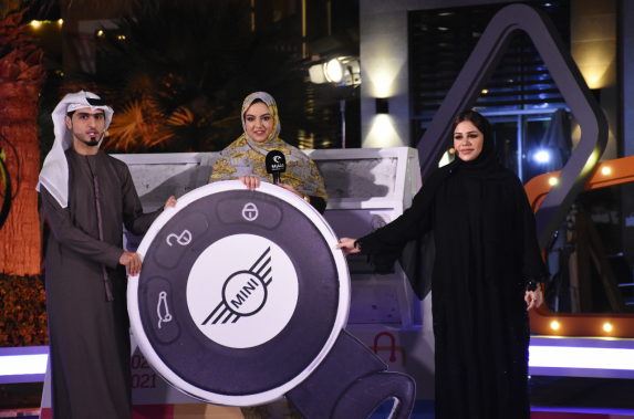 Luxury cars and cash prizes still waiting for luck shoppers during last week of Sharjah Shopping Promotions