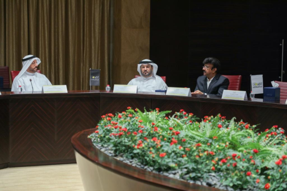 "أمناء جائزة الشارقة للتميز" يستعرض آخر استعدادات الدورة الجديدة   للعام 2022
