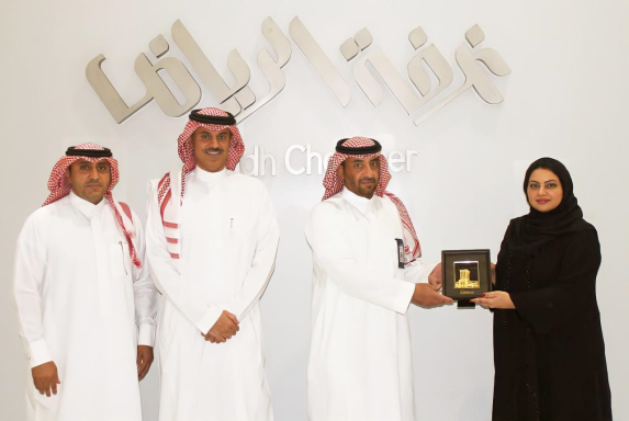 غرفة الشارقة تستهل جولتها الخليجية من الرياض للتعريف بفئات جائزة الشارقة للتميز
