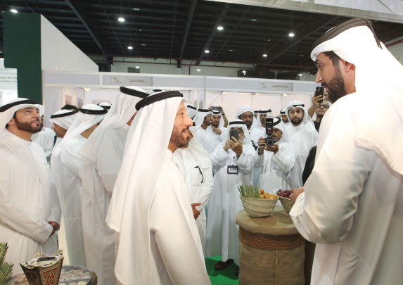8th edition of the Al Dhaid Date Festival kicks off with wide participation of palm owners and farmers