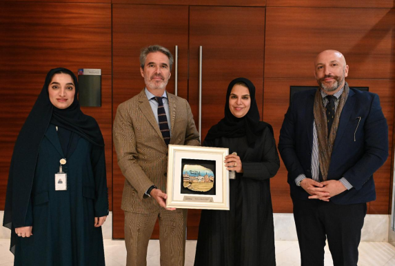 Sharjah Chamber, Spain’s University of Navarra to launch international training programmes to boost leadership and business skill